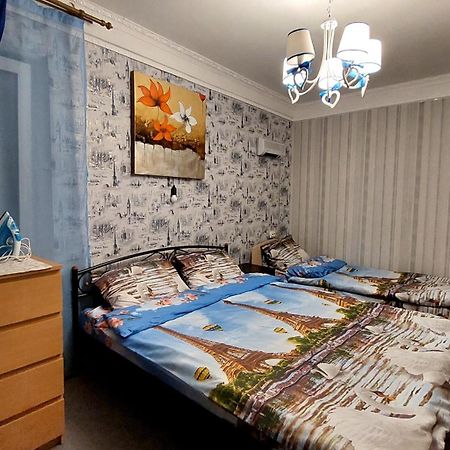 2 Bedroom Apartment Metro Vasilkovskaya Kiew Exterior foto